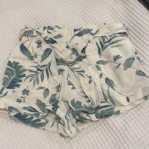 Cali 1850 High Waist White and Green Botanical Shorts
